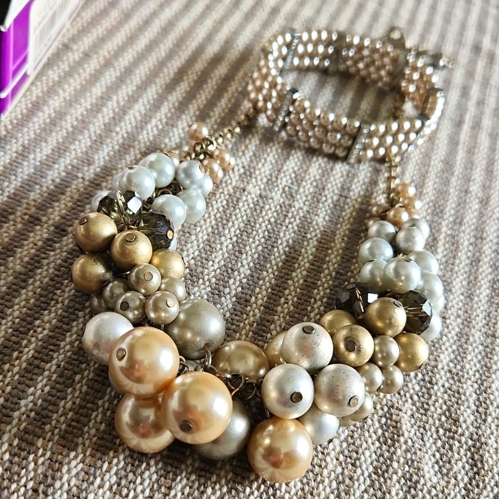 Lia Sophia Almond Puffstretchy faux pearl bracelet